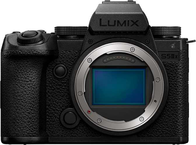 Panasonic Lumix DC-S5IIX Review: Full-Frame Hybrid Done Right